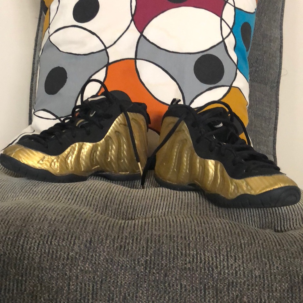 Nike Boys Posite Pro Size 1.5 Only Worn Few Times